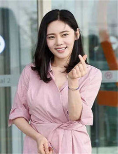 镜双城在线观看-《年轻女教师2》韩国