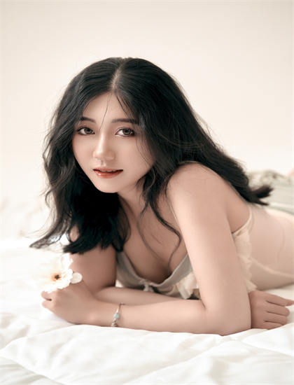 乡村爱情圆舞曲全集在线观看_野花视频观看免费最新动漫_中央一套在线观看